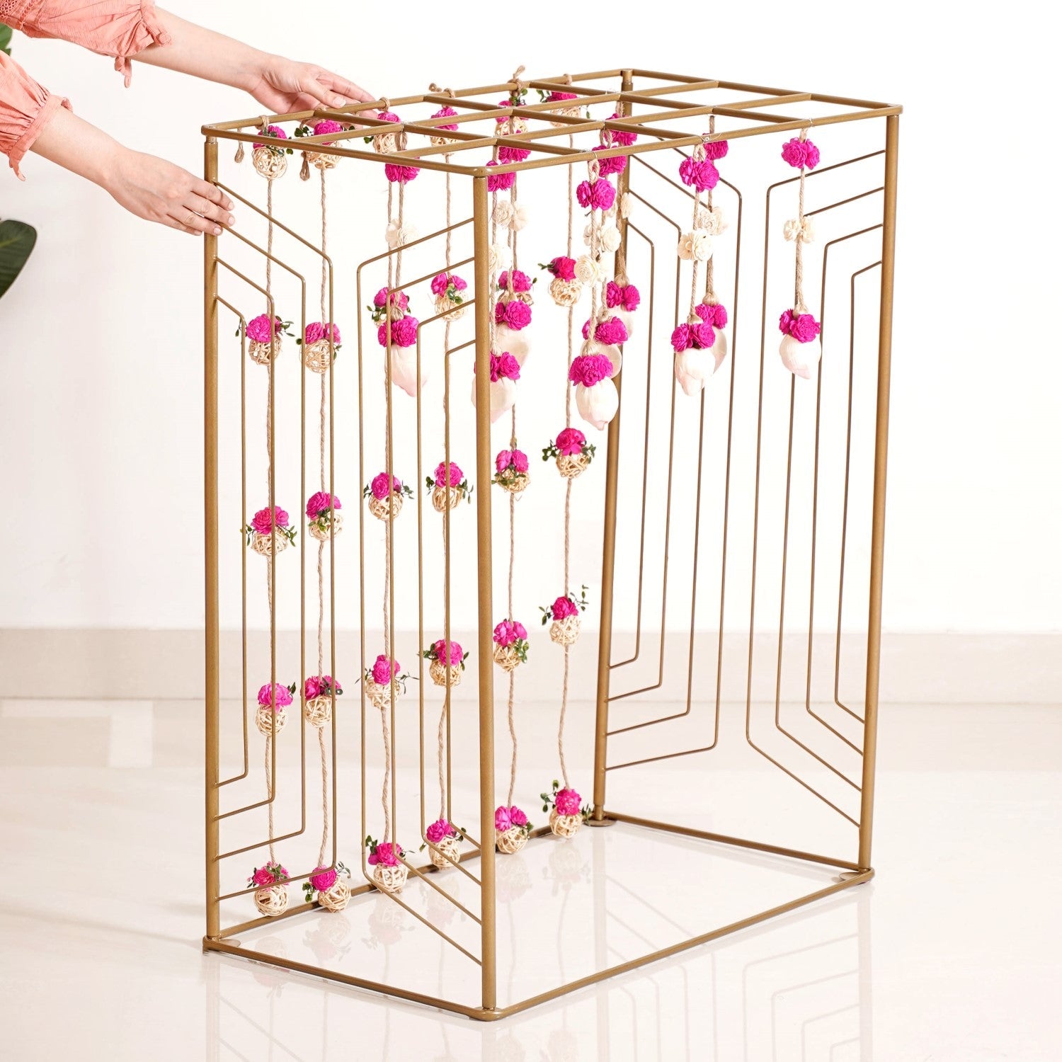 Box Frame Metal Backdrop With Floral Wall Hangings 38 Inch