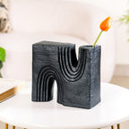 Black Valley Showpiece Vase