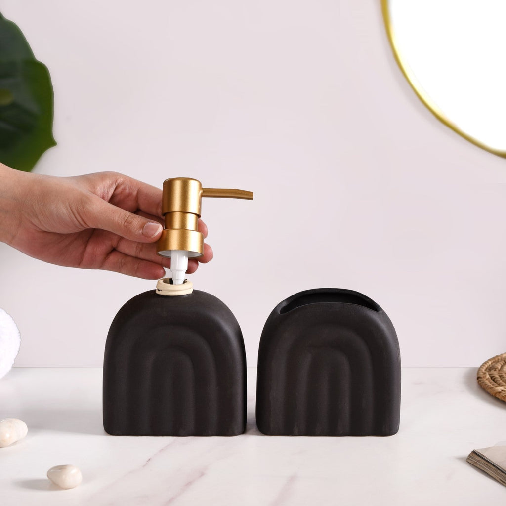 Chic Arches Ceramic Bath Set Of 2 Matte Black