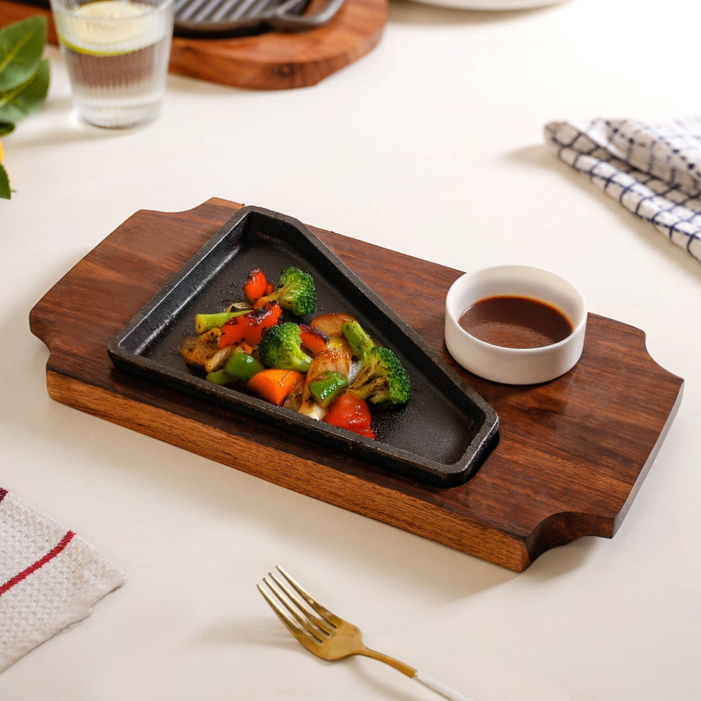 Gourmet Sizzler Plate With Dip Bowl And Wooden Base