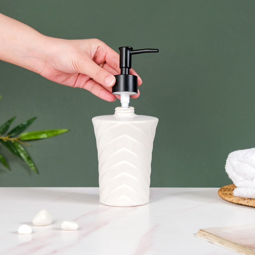 Chevron Design Soap Dispenser White 300ml