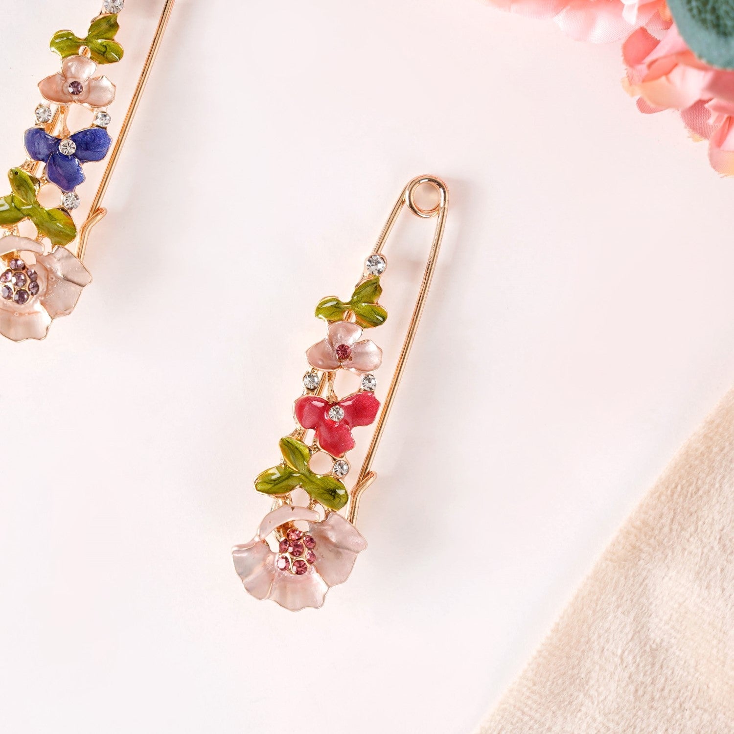 Garden Of Life Brooch Pin Set of 2